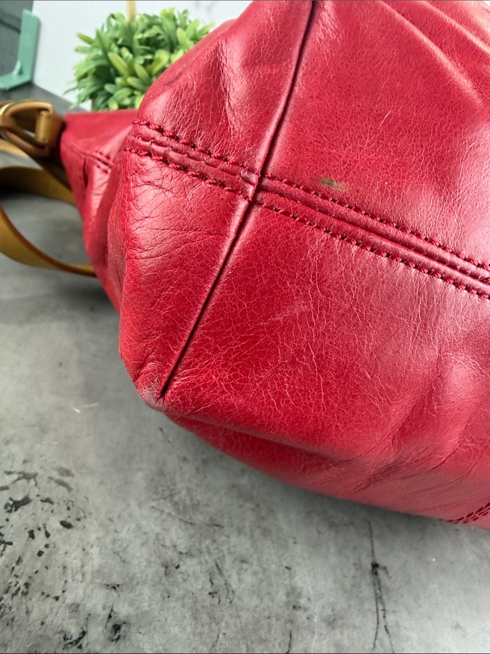 HOBO Hot Pink Leather Tote with Tan Straps - Picture 11 of 12